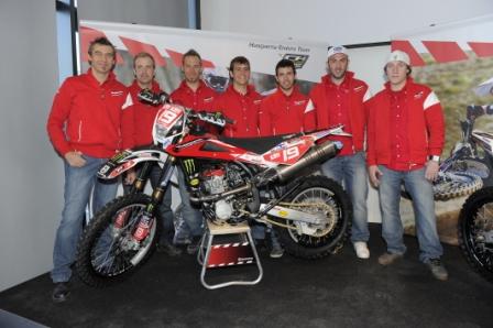 team piloti 2012 con il Team Manager Fabrizio Azzalin